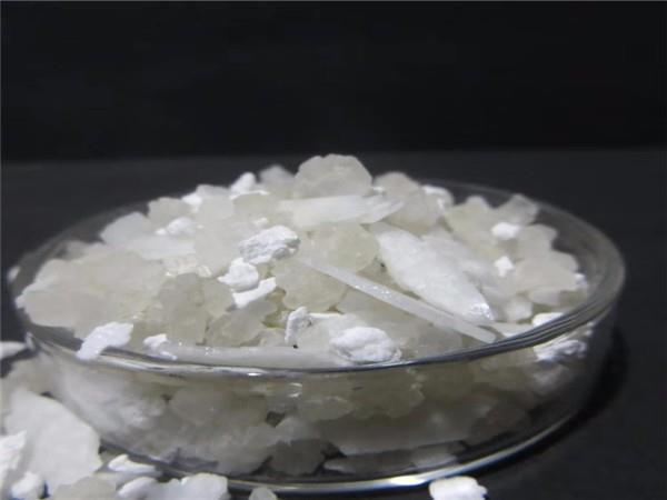 融雪劑生產廠家是否應該生產環保型融雪劑？